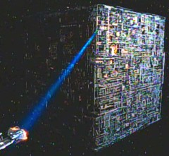Cubo Borg a Wolf 359 mentre distrugge la USS Melbourne